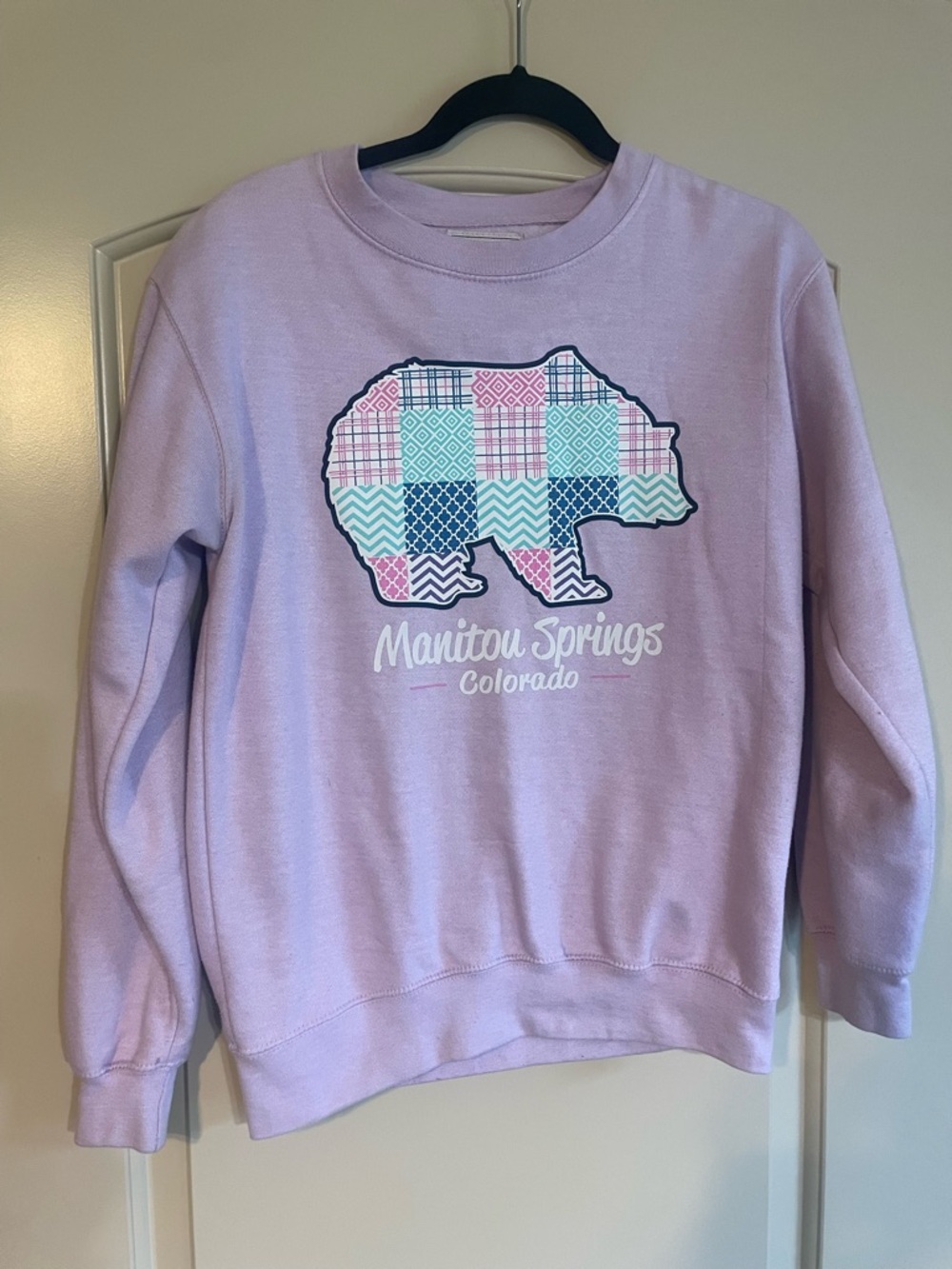 Manitou Springs, Colorado Lavender Sweatshirt with Patchwork Bear-Size Small